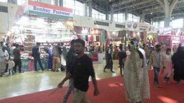 ঢাকা আন্তর্জাতিক বাণিজ্য মেলা: বিক্রিতে মন্দার অভিযোগ, তবু বেড়েছে ভ্যাট আদায়